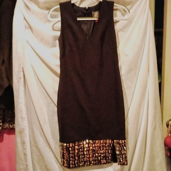 COPY - EUC Vince Camuto black w gold sequins shif… - Picture 2 of 8